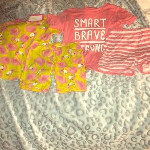 t-shirt/shorts pajama sets. 5T, can break up.